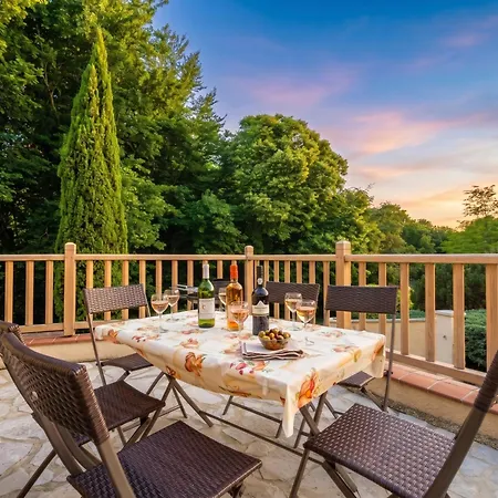 Holiday home Au Calme A Coarraze, Ideal Randos Et Soirees Entre Amis *